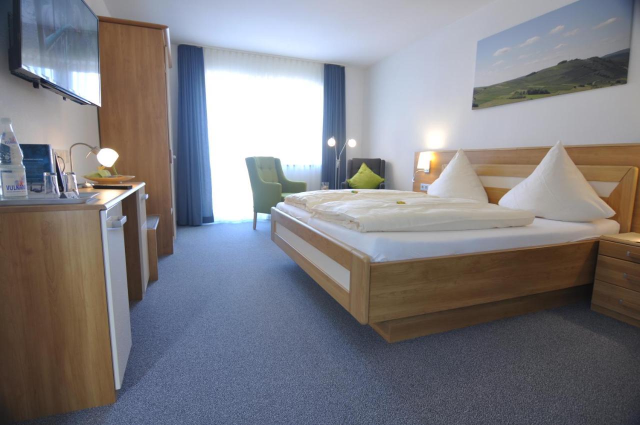 Bed and Breakfast Weinhaus am Schieferfels Veldenz Exterior foto